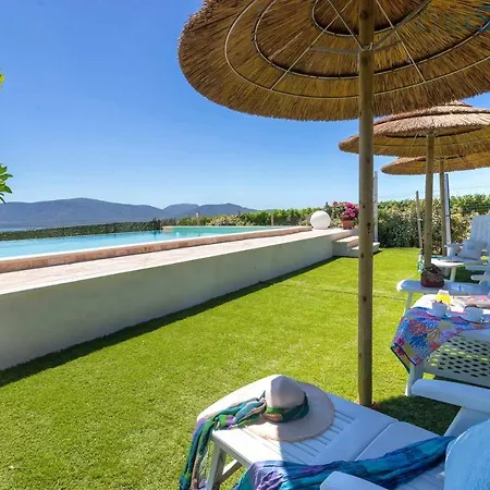 Σπίτι διακοπών Mugoni Per 5 Persone Con Patio E Piscina E *