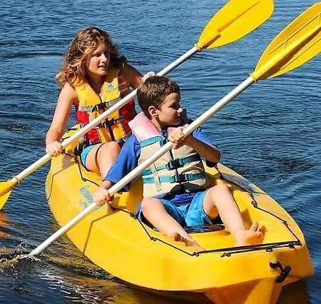 Mugoni Per 5 Persone Con Patio E Piscina E Sassari
