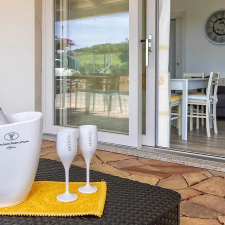Dom wakacyjny Mugoni Per 5 Persone Con Patio E Piscina E